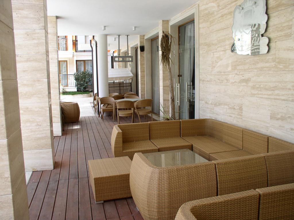 Lvv Palace Apartment Sunny Beach Exterior photo